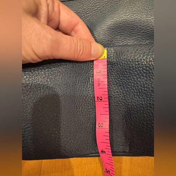 The Sak medium hobo leather bag dark blue like new - Picture 10 of 10